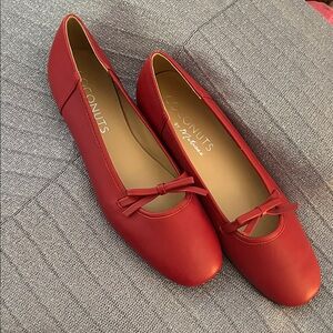 Women’s 10 Coconuts by Matisse Red Leather Flats Dress Shoes/ New in Box